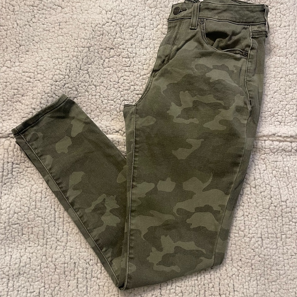 Camouflage Green Pants